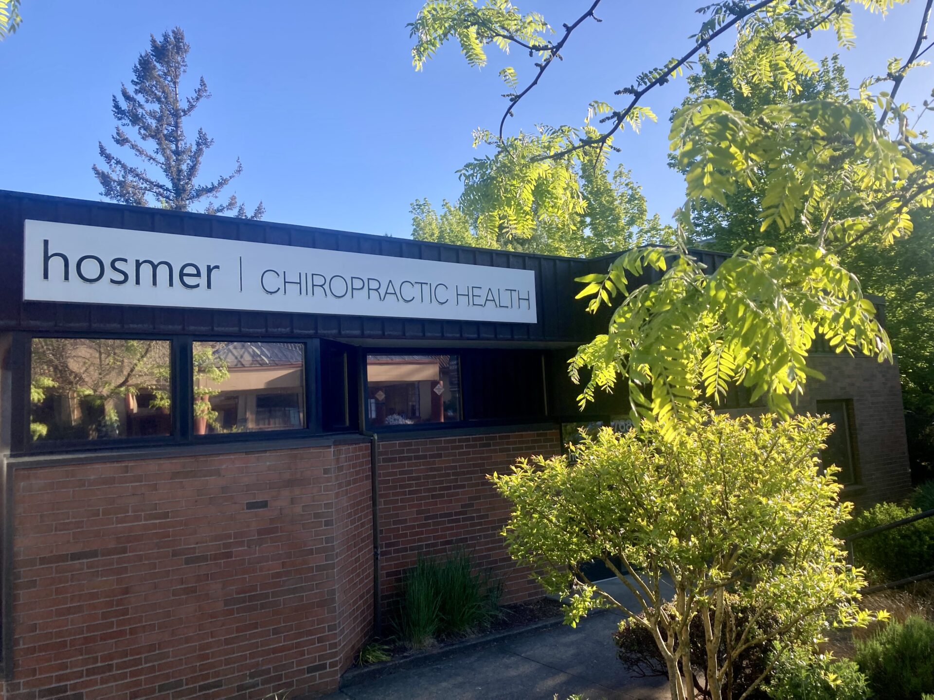 an exterior photo of Hosmer Chiropractic Health in Multnomah Village